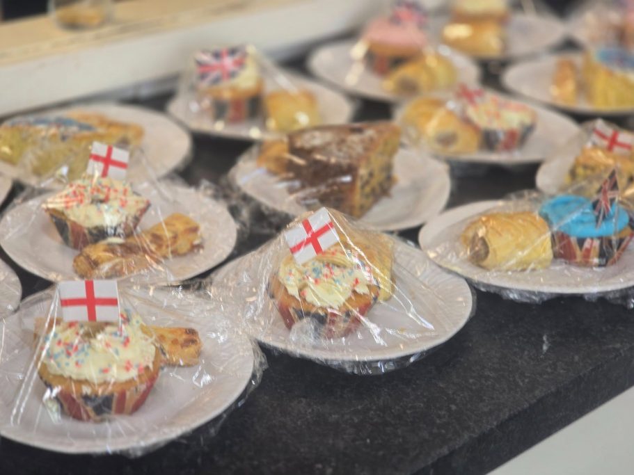VE Day cakes